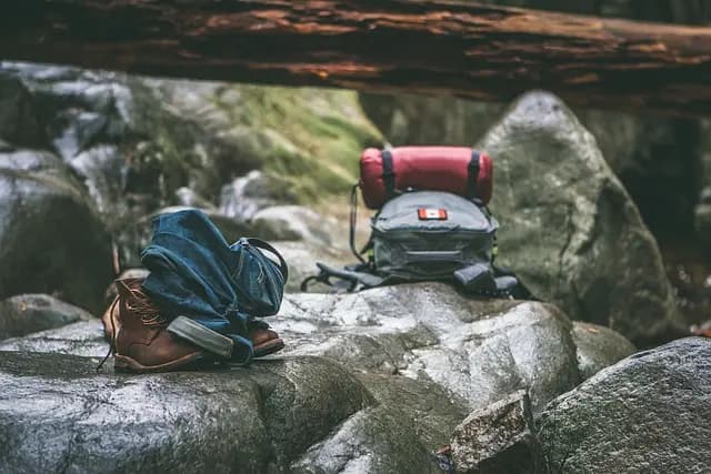 Les meilleures stratégies de sécurité pour un voyage d'aventure