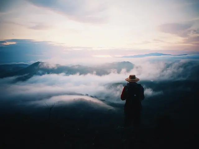 Sécurité en voyage d'aventure : essentiels à connaître
