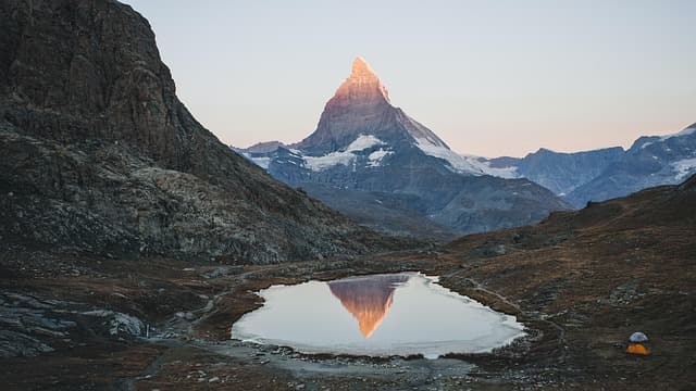 Les essentiels à emporter pour un voyage d'aventure réussi